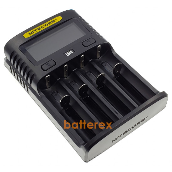 Зарядний пристрій Nitecore UM4 на 4 акумулятори Ni-MH/Ni-Cd/Li-ion/LiFePO4