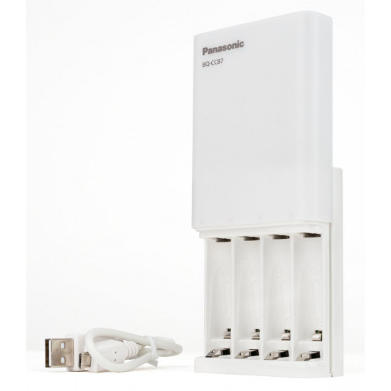 Зарядний пристрій та повербанк Panasonic Eneloop BQ-CC87